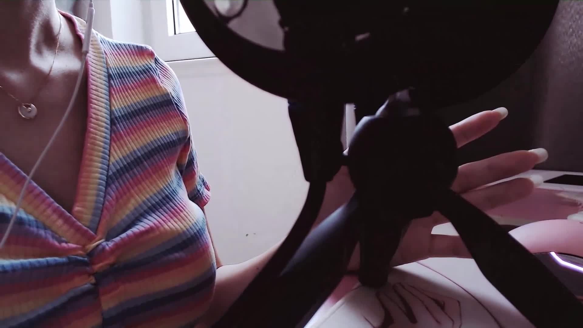 [Aki秋水ASMR]过来~大姐姐给你掏耳朵！最后彩蛋