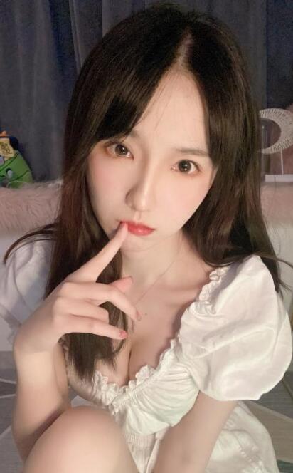 ASMR主播贝拉小姐姐双火箭定制视频3v：沉浸式触发音+耳语助眠 [481MB]