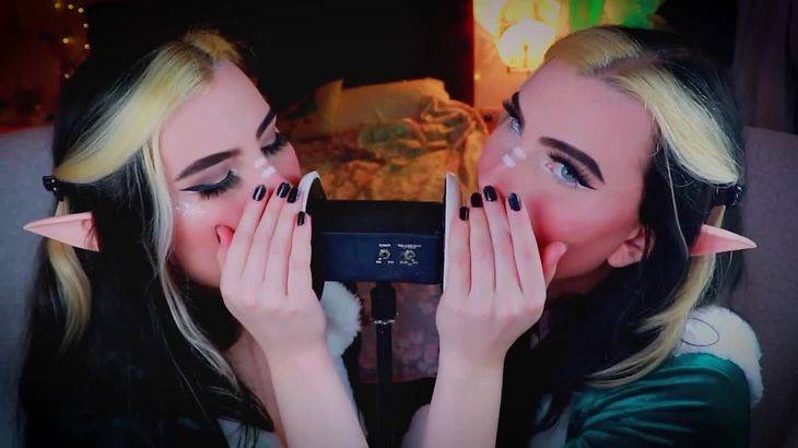 ASMR Santa’s Elves Twin Earlicking – Intense Earlicking, Kissing Mouth Sounds w_ Delay ASMR Santa’s Elves Twin Earlicking – Intense Earlicking, Kissing Mouth Sounds w_ Delay