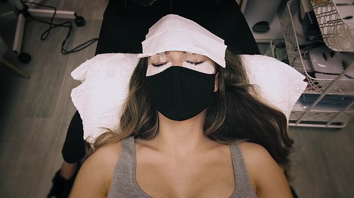 ASMR-Getting-Eyelash-Extensions-(Visual-ASMR-+-Relaxing-Ambient-Noise)