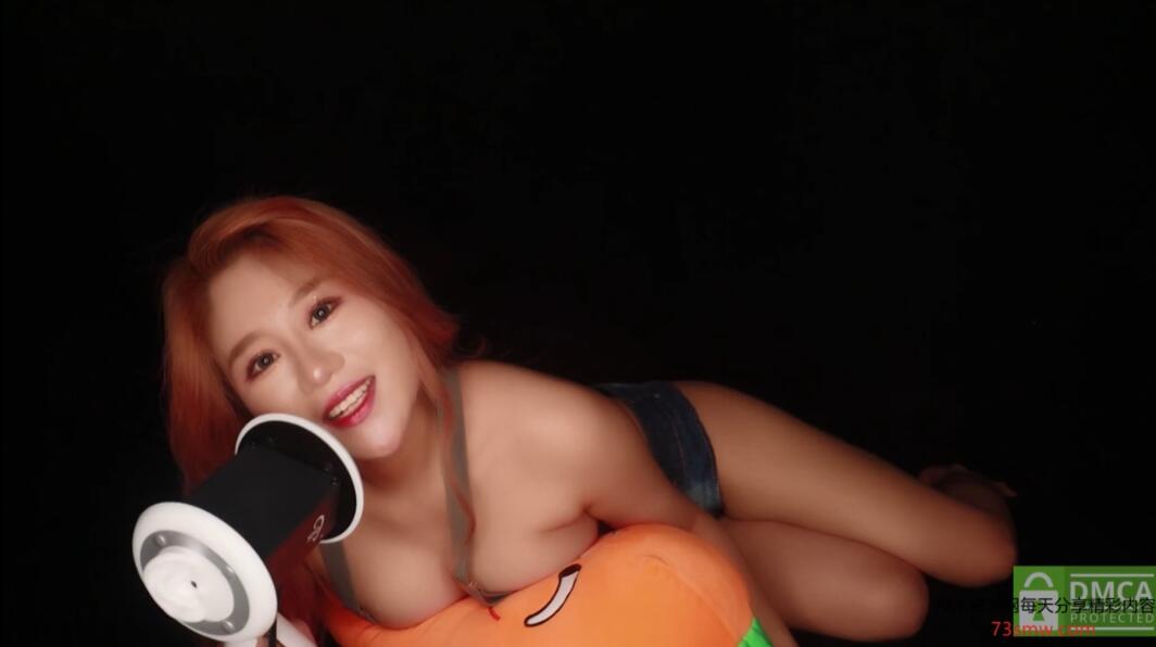 Yui ASMR 胡萝卜