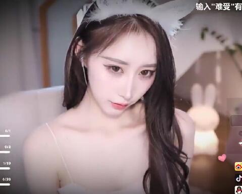 周童潼ASMR刷耳朵+口腔音助眠：上天模式沉浸式颅内按摩体验[479w,300w]