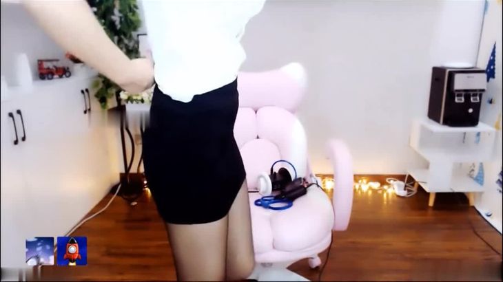 夏天到啦白鹿姬喊你吃雪糕了 夏天到啦白鹿姬喊你吃雪糕了