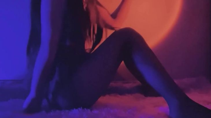 斗鱼晚婉吥想睡连体小黑裙 斗鱼晚婉吥想睡连体小黑裙