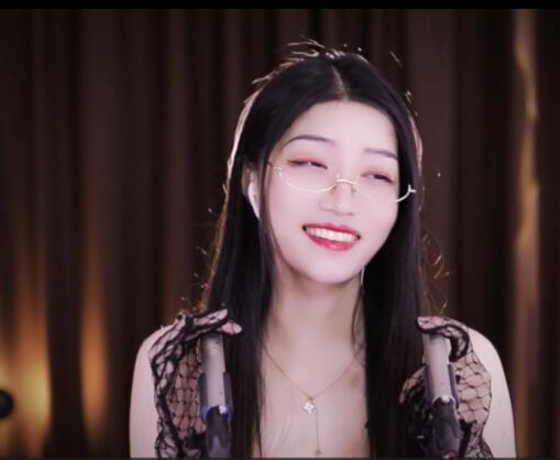 ASMR主播夏乔恩声控助眠合集：女友系角色扮演+沉浸式触发音36部[36V/17G]