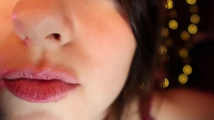 AftynRose ASMR Before bed kisses AftynRose ASMR Before bed kisses